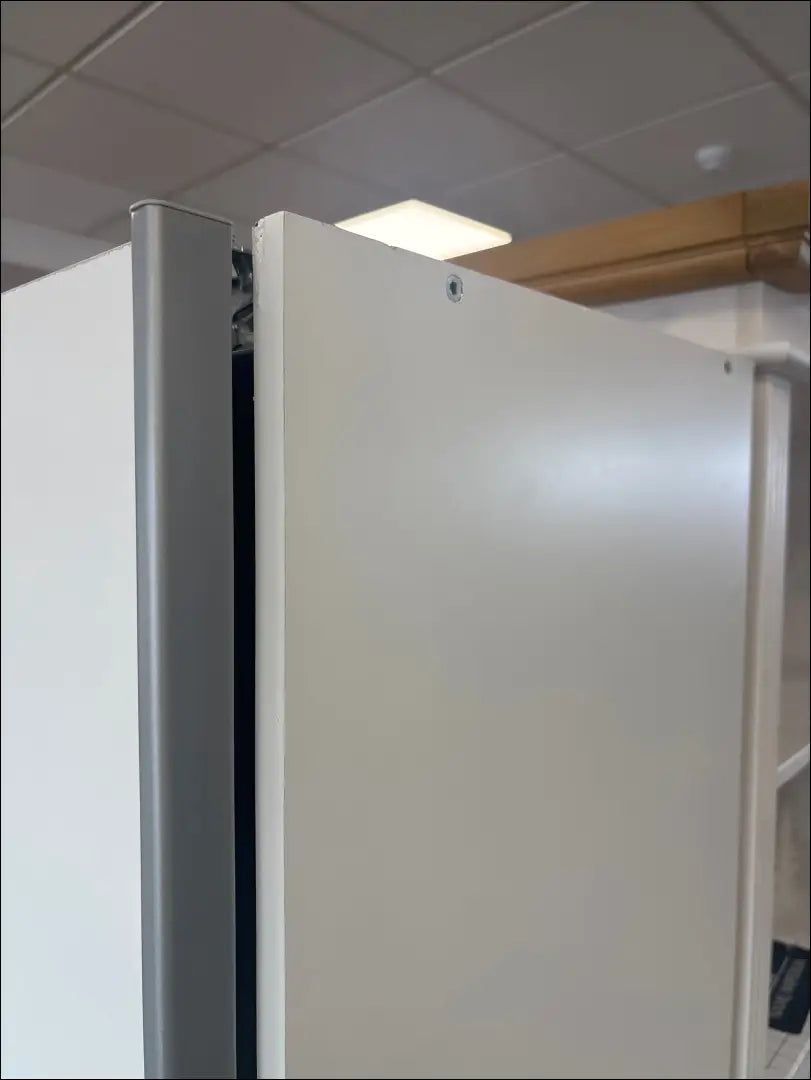 Spinta GI747 - €110 Save 60% 100-200, __label:Pristatymas 1-2 d.d., color-balta, material-mediena, pazeistas €100