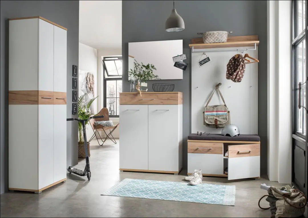 Spinta GI860 - €160 Save 60% 100-200, __label:Pristatymas 1-2 d.d., color-balta, color-ruda, material-mediena €100