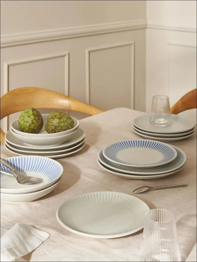 Sriubos lėkščių komplektas (4vnt) DI7078 - €21 Save 65% __label:Pristatymas 1-2 d.d., color-kremas, color-smelio,
