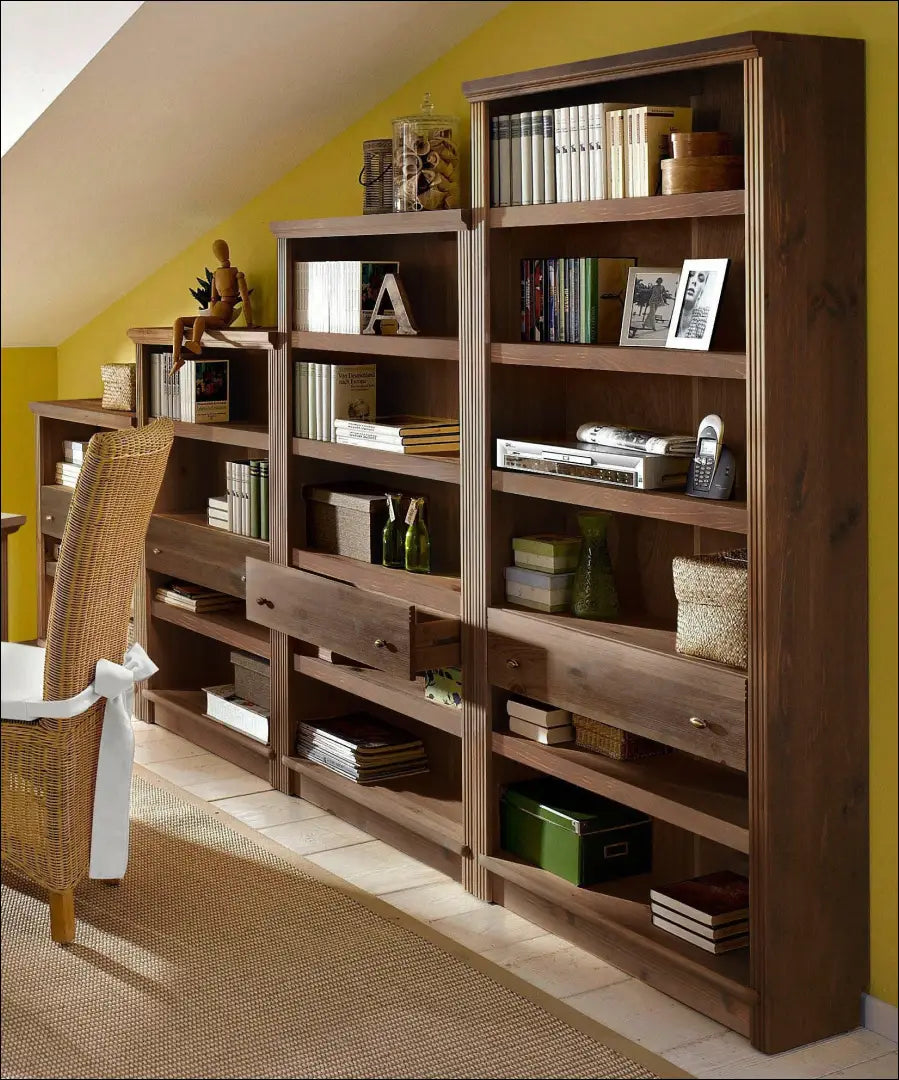 Stalčius KI1574 - €50 Save 50% 50-100, __label:Pristatymas 1-2 d.d., color-ruda, kita, material-medzio-masyvas to €100