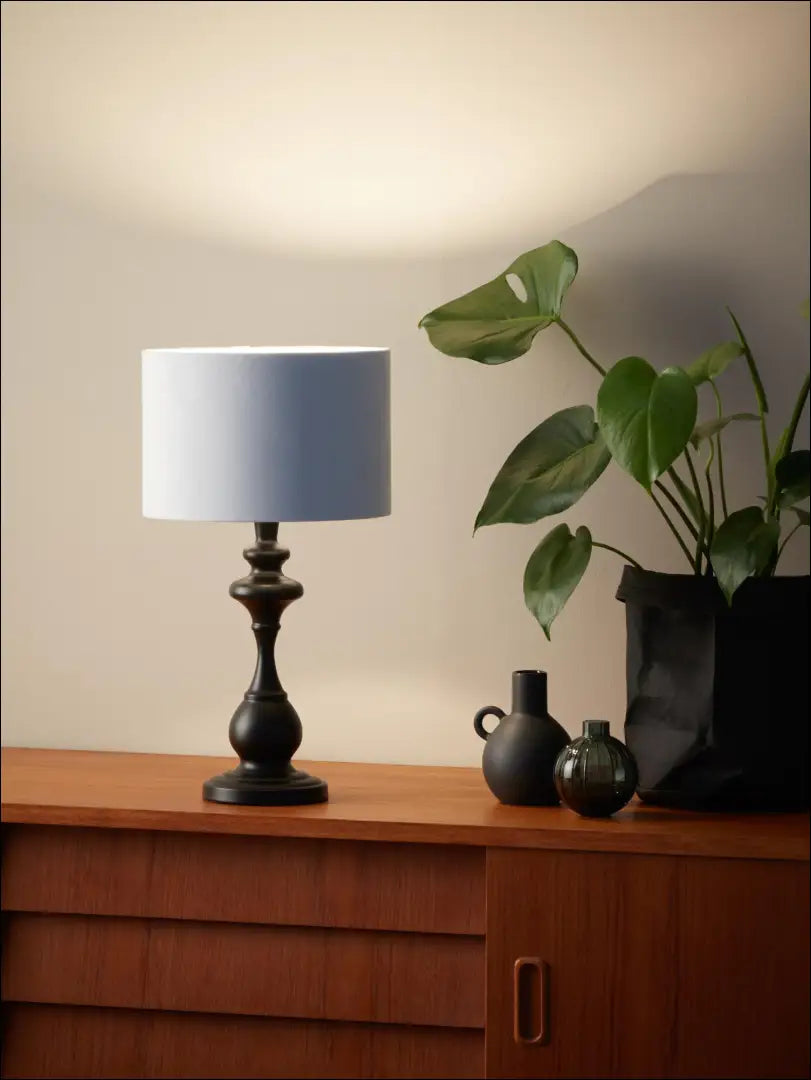 Stalinis šviestuvas DI2517 - €31 Save 65% 25-50, __label:Pristatymas 1-2 d.d., color-balta, color-juoda, interjeras €25
