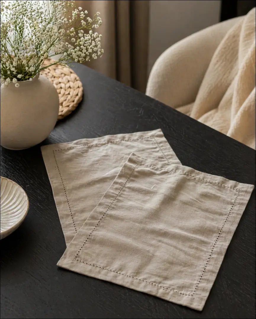 Stalo servetėlių komplektas (2vnt) DI11764 - €23 Save 50% __label:Pristatymas 1-2 d.d., color-pilka, material-medvilne,