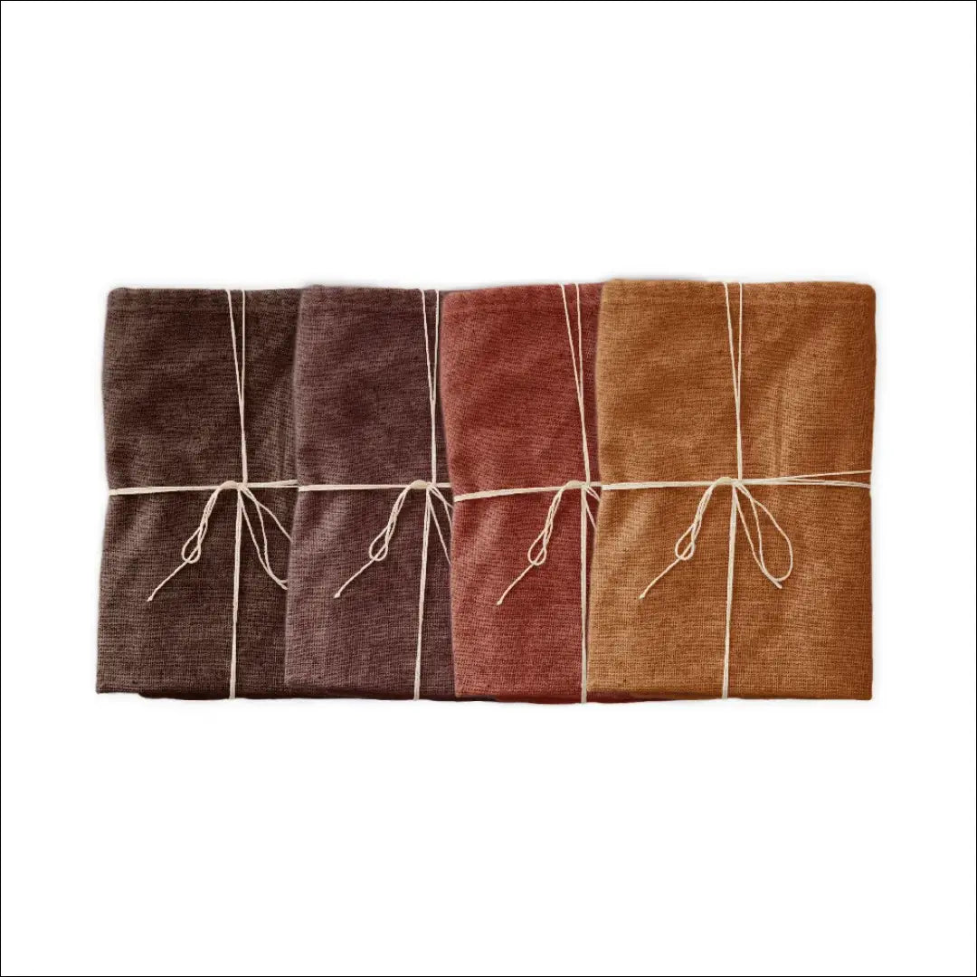Stalo servetėlių komplektas (4vnt) DI6392 - €14 Save 65% __label:Pristatymas 1-2 d.d., color-oranzine, color-raudona,