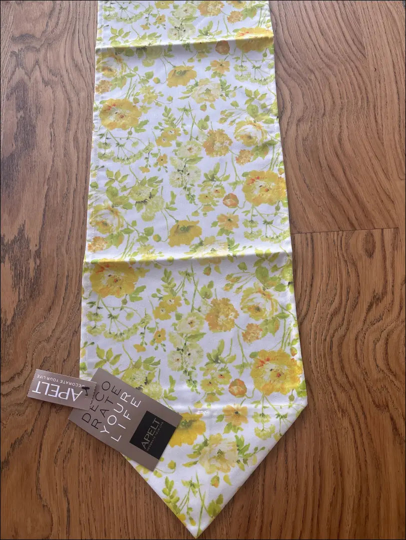 Stalo takelis DI11408 - €15 Save 50% __label:Pristatymas 1-2 d.d., color-geltona, material-medvilne,