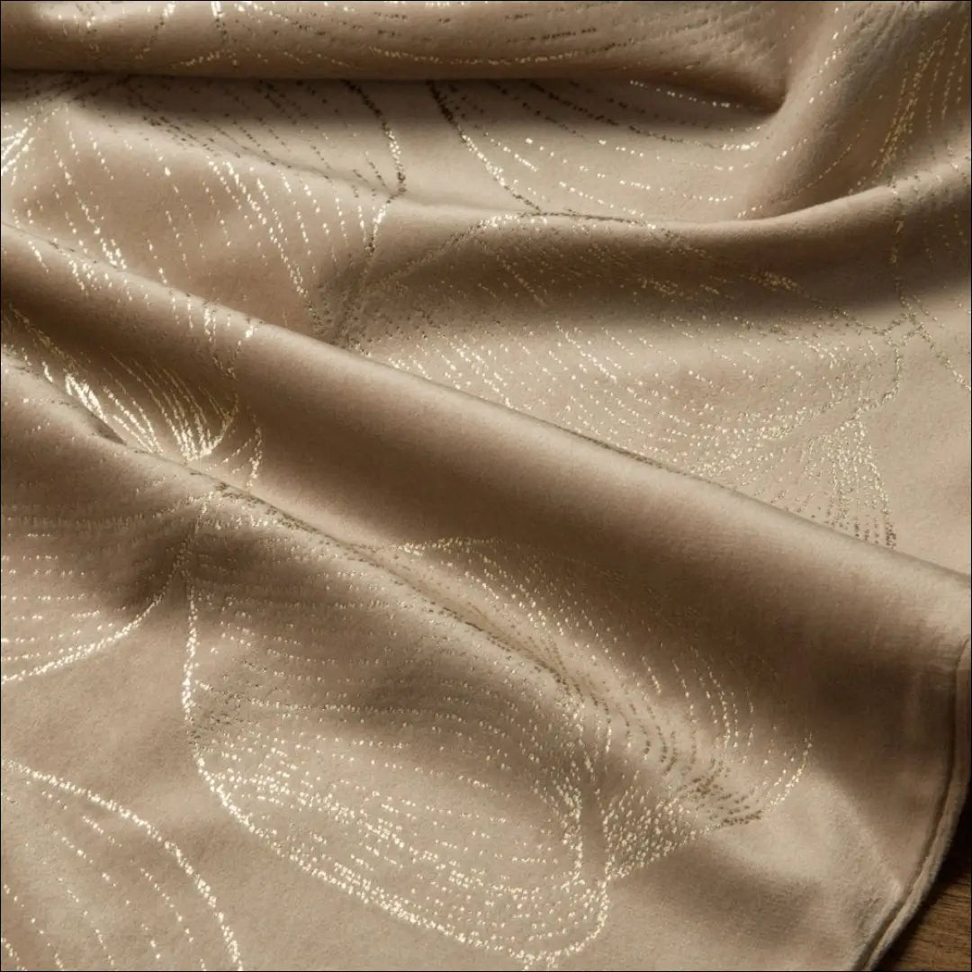 Stalo takelis DI12012 - €32 Save 50% 25-50, __label:Pristatymas 1-2 d.d., color-auksine, color-smelio, material-aksomas