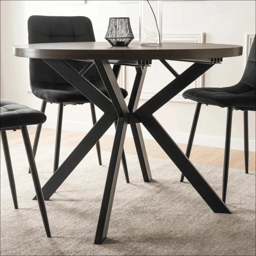 Stalų komplektas 100–250 cm riešuto spalvos/juodas ir 4 juodos kėdės TE2435 - €469 Save 15% __label:Pristatymas 5-14