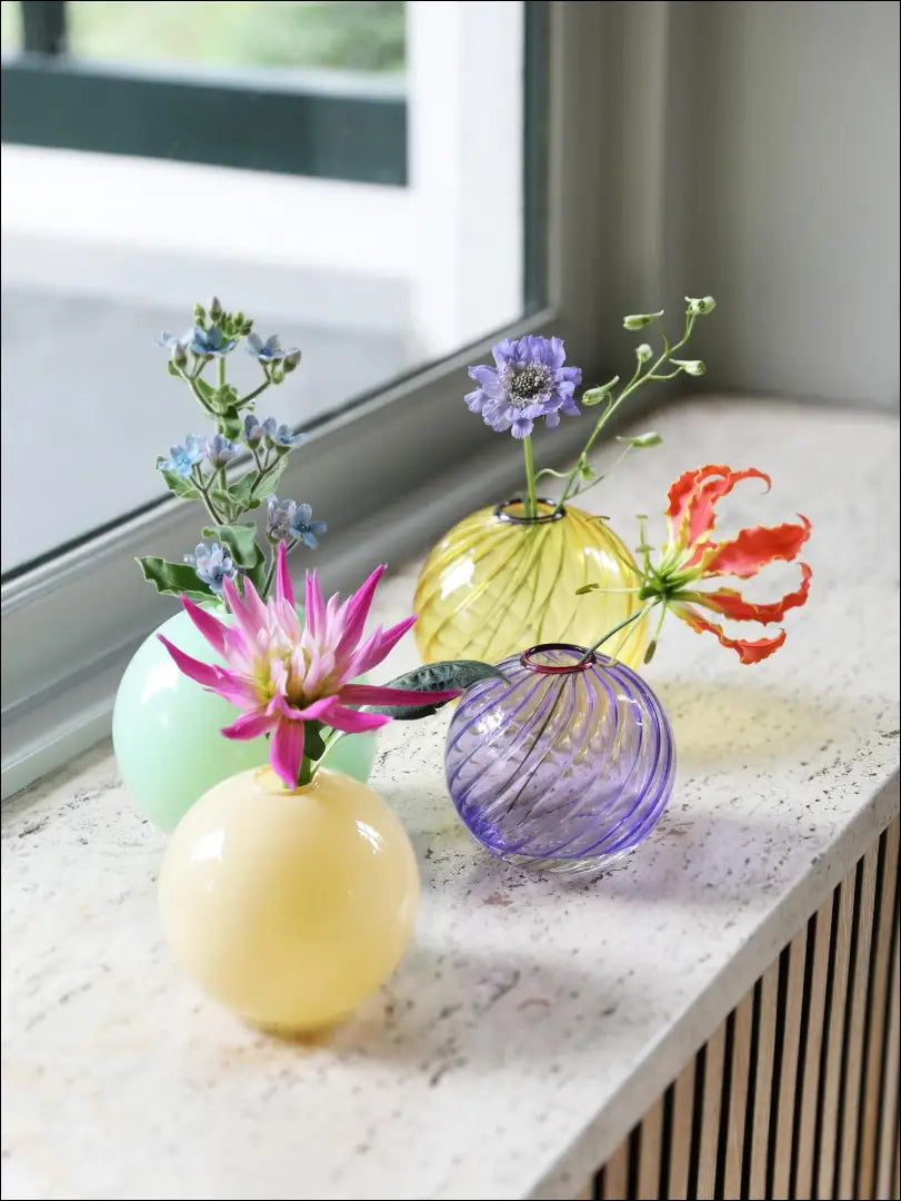 Stiklinė vazelė DI2488 - €6 Save 70% __label:Pristatymas 1-2 d.d., color-violetine, interjeras, material-stiklas,