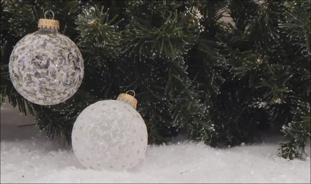 Stikliniai Kalėdų eglutės papuošalai 4 vnt DA325 - €6 Save 75% __label:Pristatymas 1-2 d.d., kaledos, under-25 Iki €25