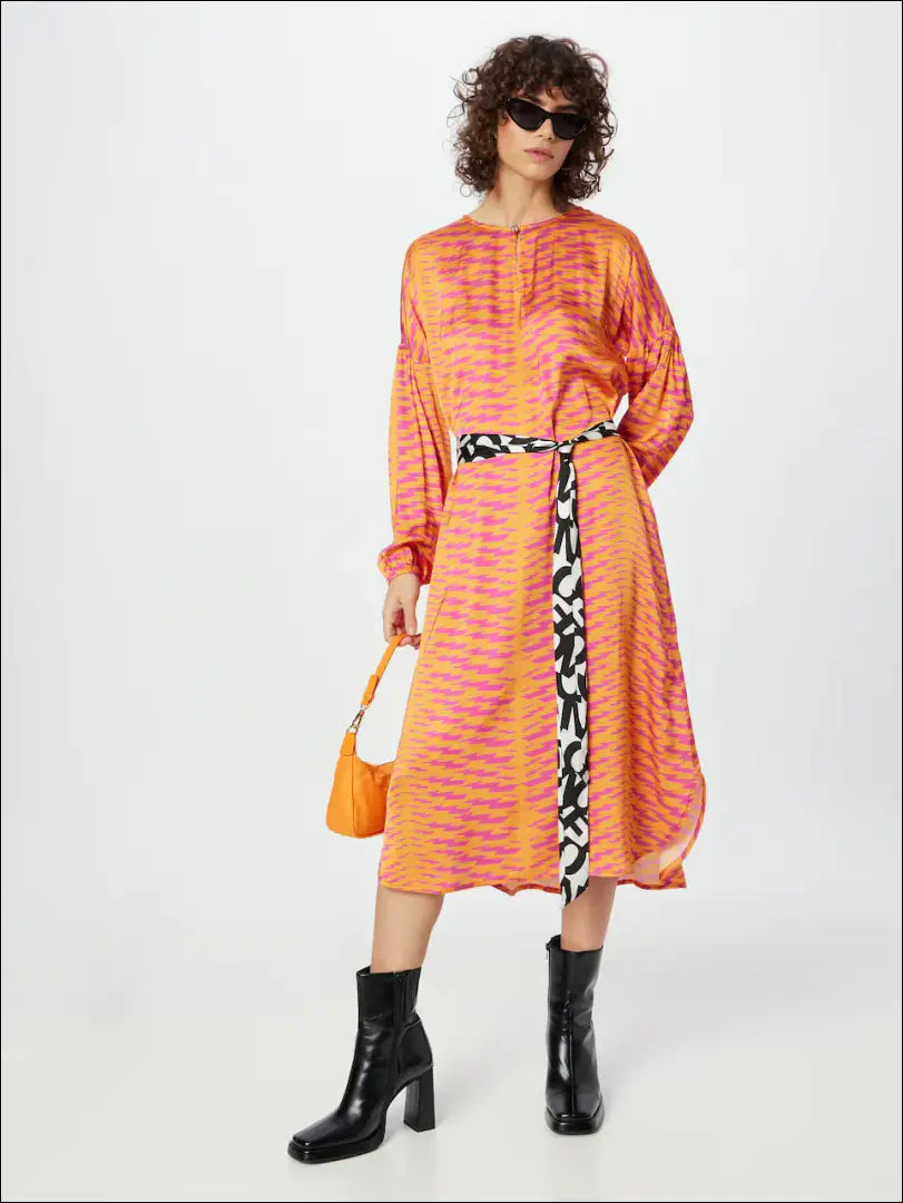 Suknelė DR013 - €89 Save 50% 50-100, __label:Pristatymas 1-2 d.d., color-oranzine, color-violetine, drabuziai €50