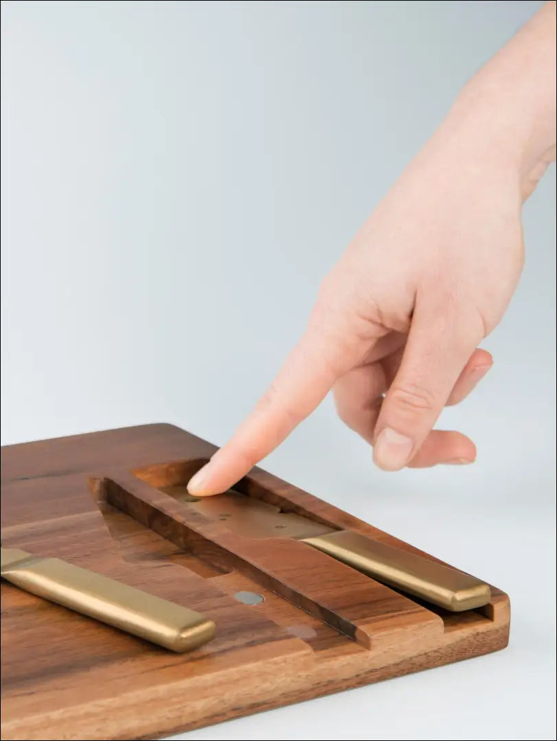 Sūrio pjaustymo ir serviravimo lentelė DI2508 - €30 Save 55% 25-50, __label:Pristatymas 1-2 d.d., color-auksine,