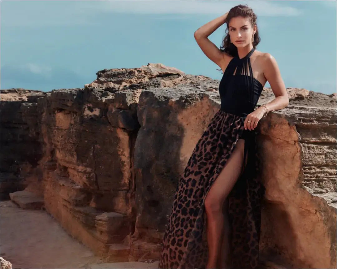 Susiaučiamas sijonas DR018 - €45 Save 50% 25-50, __label:Pristatymas 1-2 d.d., color-juoda, color-ruda, drabuziai €25