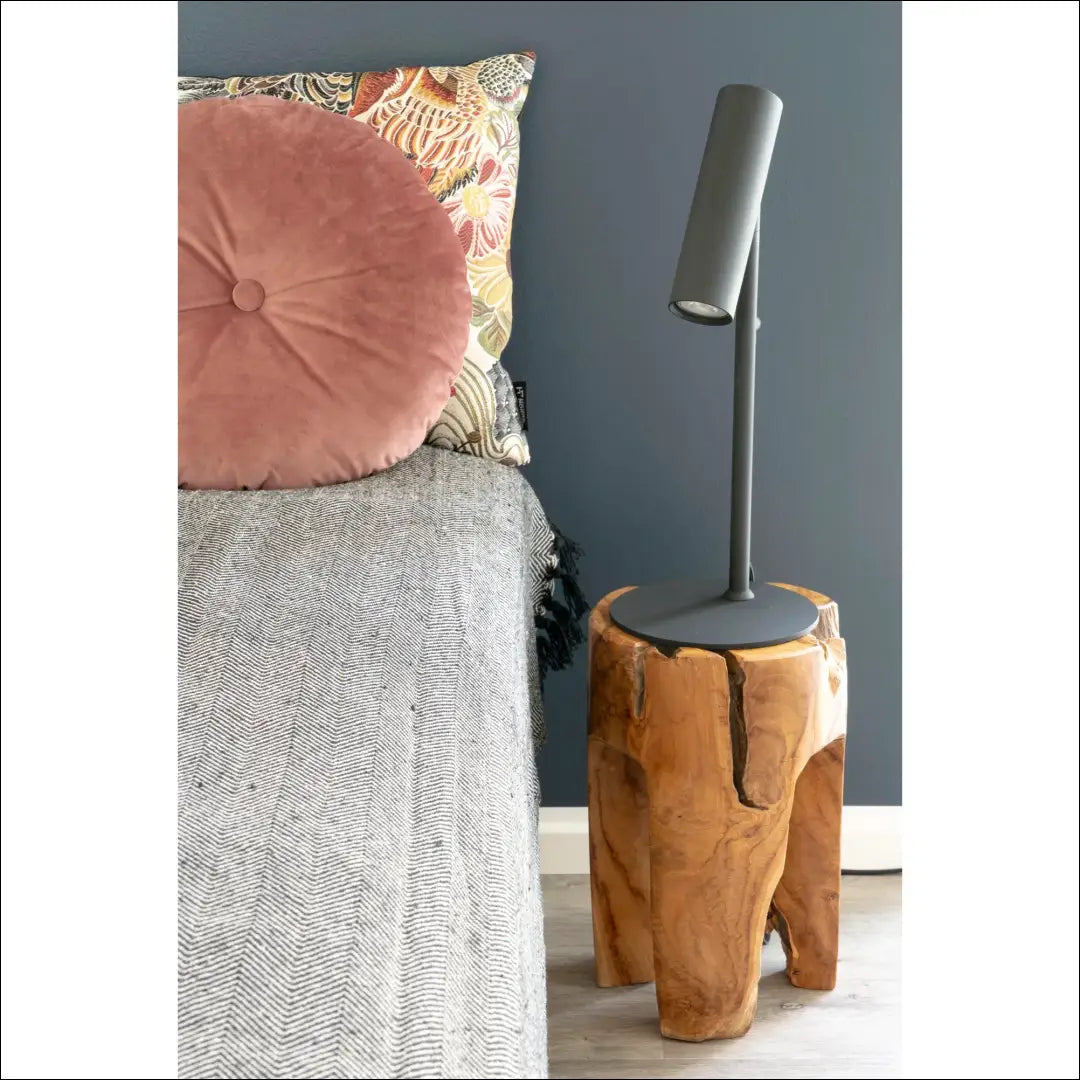 Taburetė tikmedžio natūrali 3 kojos ø26x40 cm RD268 - €100 Save 20% 100-200, __label:Pristatymas 5-14 d.d., Natūrali,