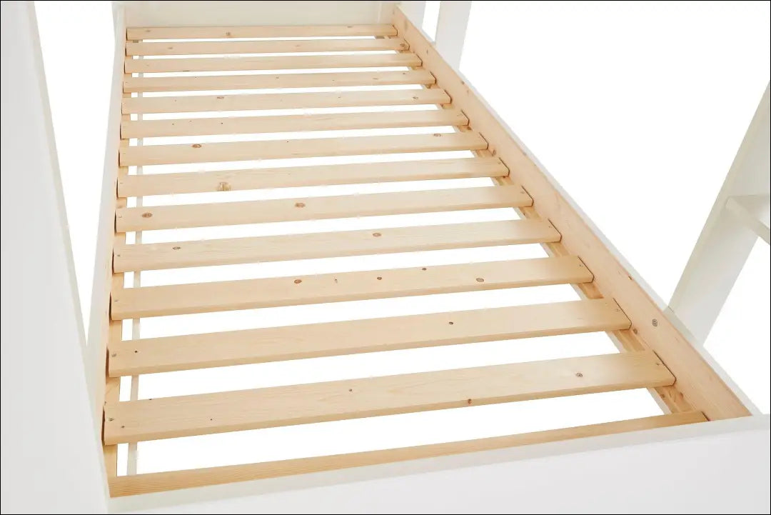 Triaukštė lovytė GI757 - €315 Save 50% __label:Pristatymas 1-2 d.d., color-balta, lovos-miegamojo, material-mdf,