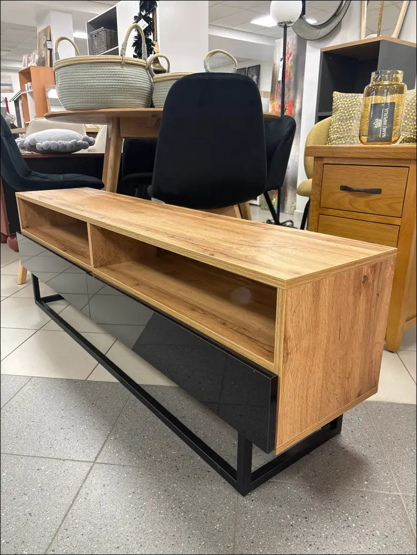 TV staliukas SI2008 - €160 Save 50% 100-200, __label:Pristatymas 1-2 d.d., color-juoda, color-ruda, material-mediena