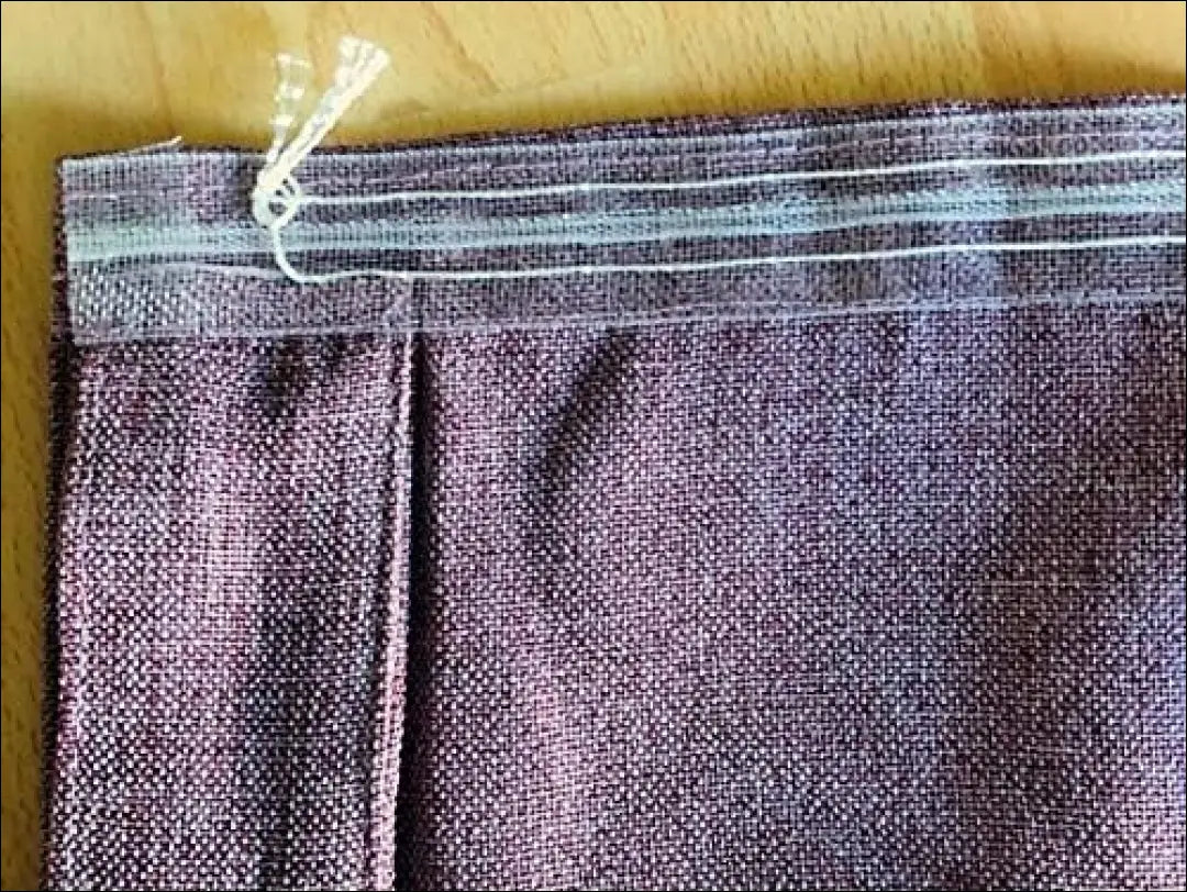 Užuolaida DI11140 - €21 Save 50% __label:Pristatymas 1-2 d.d., color-rozine, material-poliesteris, tekstile, under-25