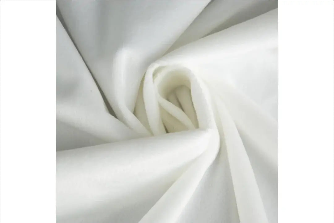 Užuolaida DI11225 - €19 Save 50% __label:Pristatymas 1-2 d.d., color-balta, material-aksomas, material-poliesteris,