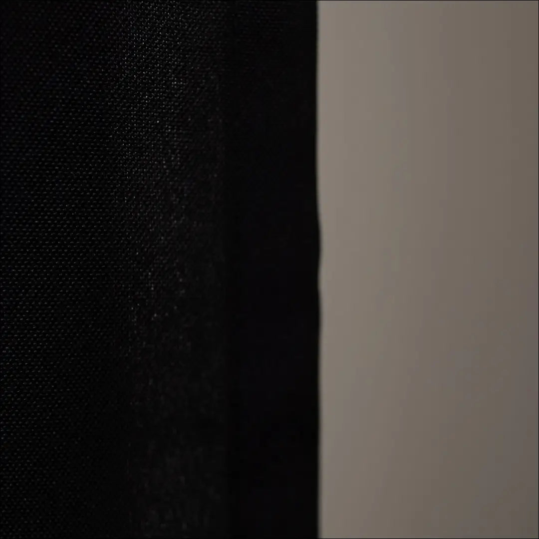 Užuolaida DI11621 - €15 Save 50% __label:Pristatymas 1-2 d.d., color-juoda, material-poliesteris, tekstile, under-25