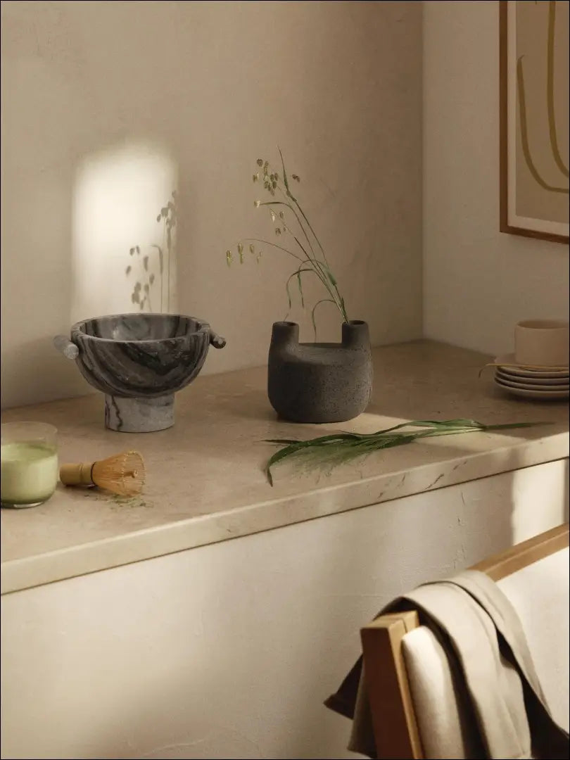 Vaza DI9849 - €11 Save 55% __label:Pristatymas 1-2 d.d., color-pilka, interjeras, material-keramika, under-25 Iki €25