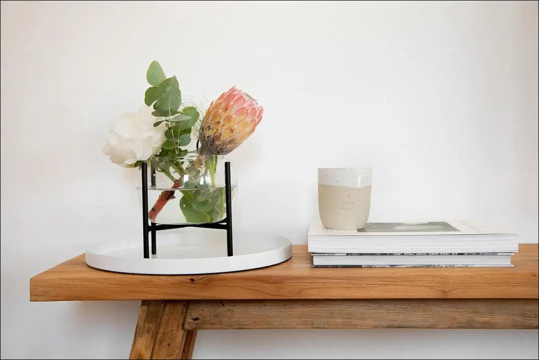 Vaza su stoveliu DI10860 - €22 Save 50% __label:Pristatymas 1-2 d.d., color-juoda, interjeras, material-metalas,