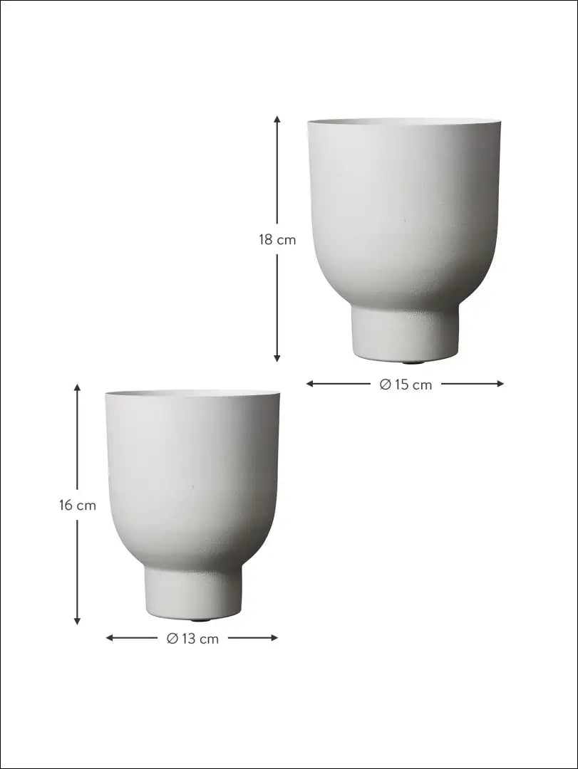 Vazonų komplektas (2vnt) DI2533 - €18 Save 70% __label:Pristatymas 1-2 d.d., color-pilka, interjeras, material-metalas,