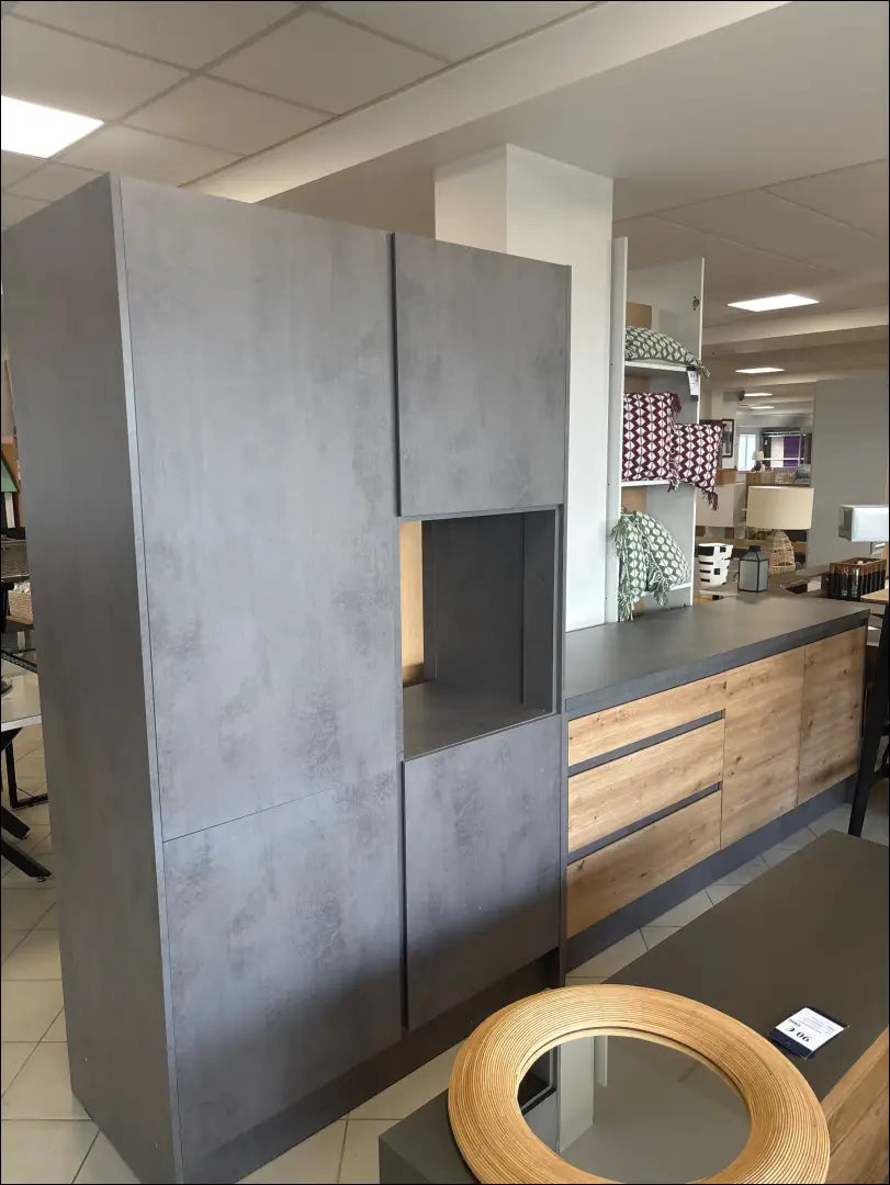 Virtuvinis komplektas (2 dalys) KI1392 - €275 __label:Pristatymas 1-2 d.d., color-pilka, color-ruda, material-mediena,