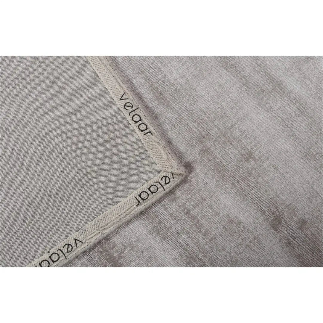 Viskozės kilimas RU1386 - €245 Save 50% __label:Pristatymas 1-2 d.d., color-pilka, Dydis-160-x-230-cm, Dydis-160x230cm,
