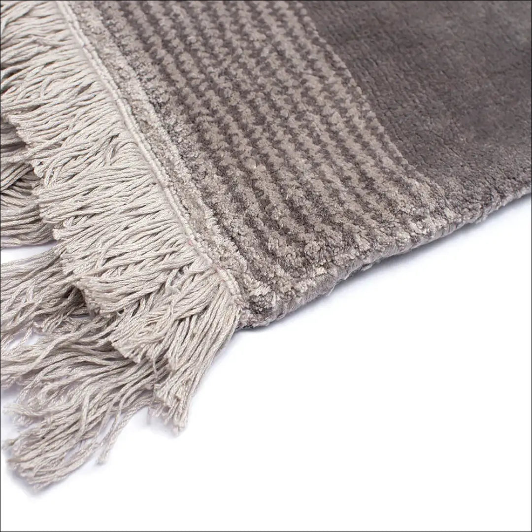 Viskozės kilimas RU1433 - €305 Save 50% __label:Pristatymas 1-2 d.d., color-pilka, Dydis-160-x-230-cm, Dydis-160x230cm,