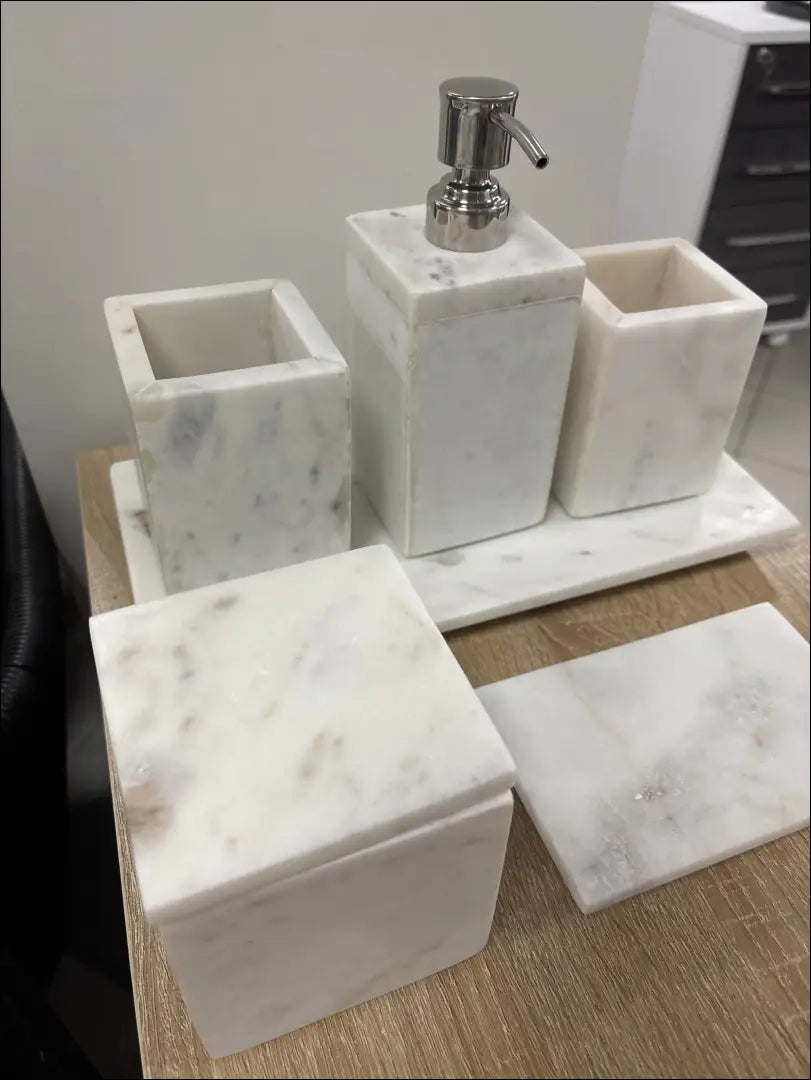 Vonios kambario aksesuarų komplektas (6 dalys) DI10622 - €35 Save 50% 25-50, __label:Pristatymas 1-2 d.d., color-balta,