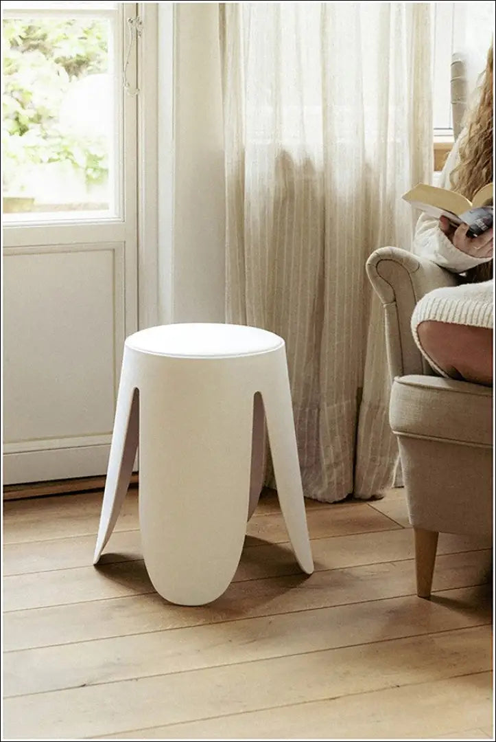 Vonios kėdutė - staliukas DI12608 - €22 Save 50% __label:Pristatymas 1-2 d.d., color-balta, material-dirbtine-oda,