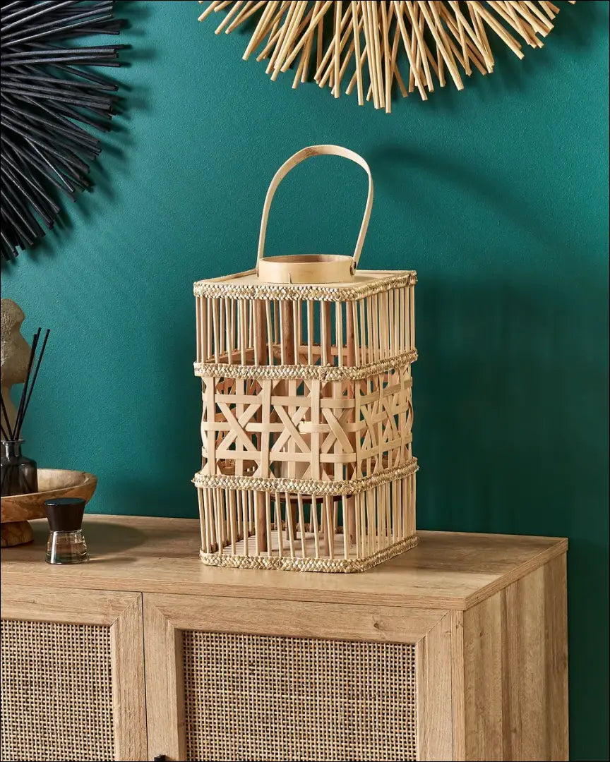 Žibintas DI10220 - €18 Save 50% __label:Pristatymas 1-2 d.d., color-ruda, interjeras, material-bambukas, Push