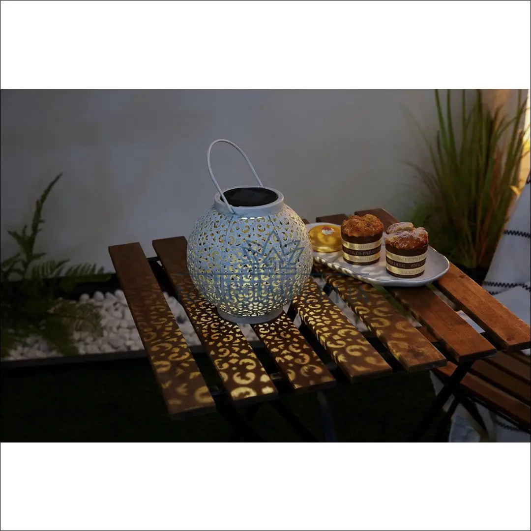 Žibintas su saulės baterija DI8934 - €16 Save 30% __label:Pristatymas 1-2 d.d., color-balta, dekoracijos, interjeras,