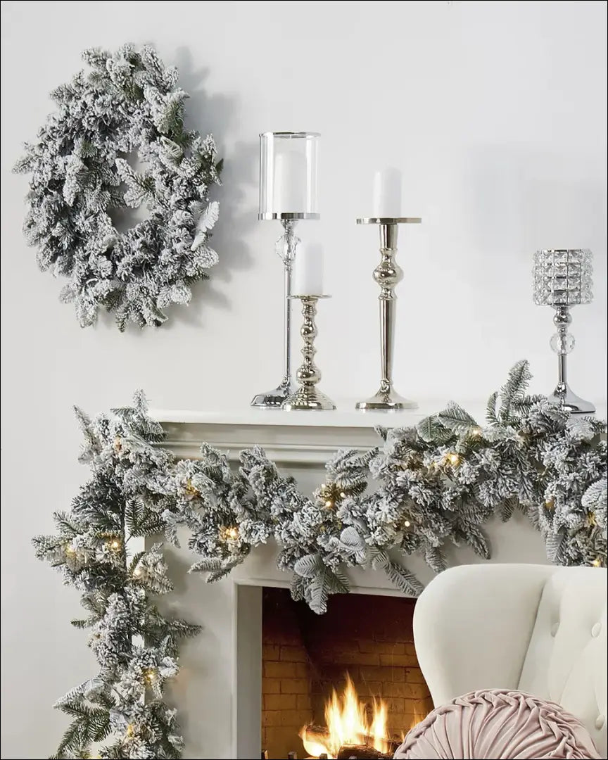 Žvakidė DI10391 - €45 Save 50% 25-50, __label:Pristatymas 1-2 d.d., color-sidabrine, interjeras, material-metalas €25