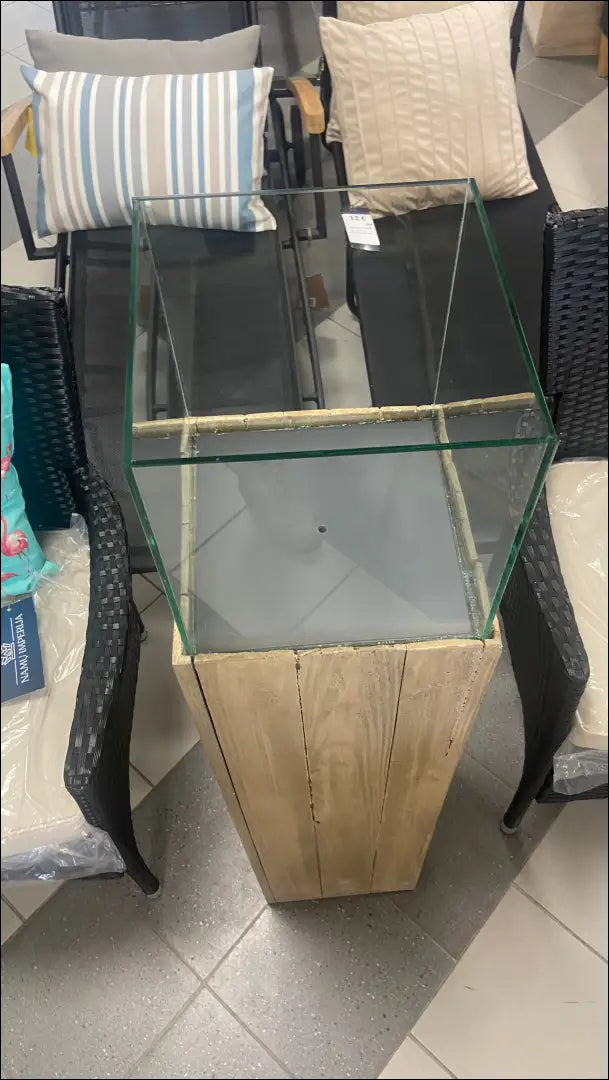 Žvakidė DI6027 - €63 Save 70% 50-100, __label:Pristatymas 1-2 d.d., color-ruda, interjeras, material-medzio-masyvas €50